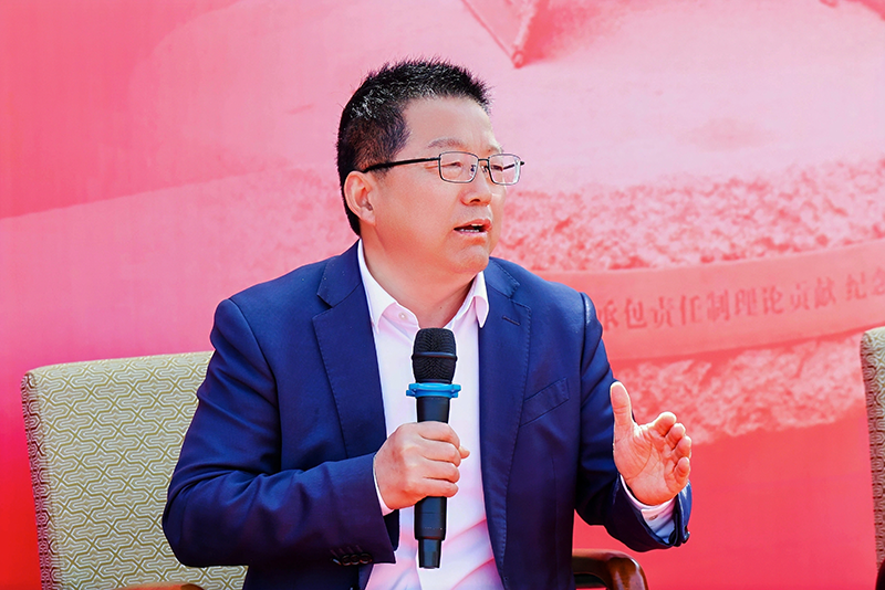 李锦柱.png